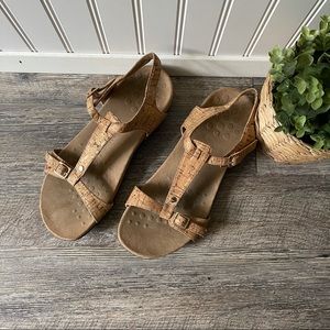 Vionic | Isla Cork Sandals